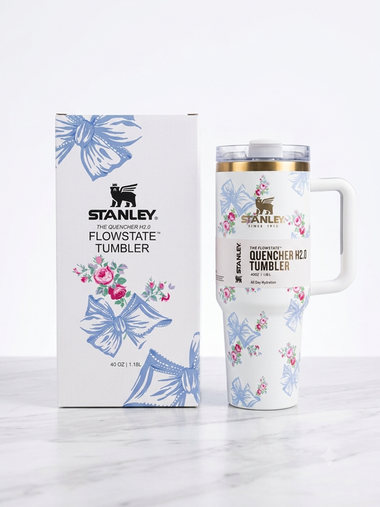 Stanley x LoveShackFancy Holiday Quencher H2.0 FlowState™ Tumbler | 40 Oz