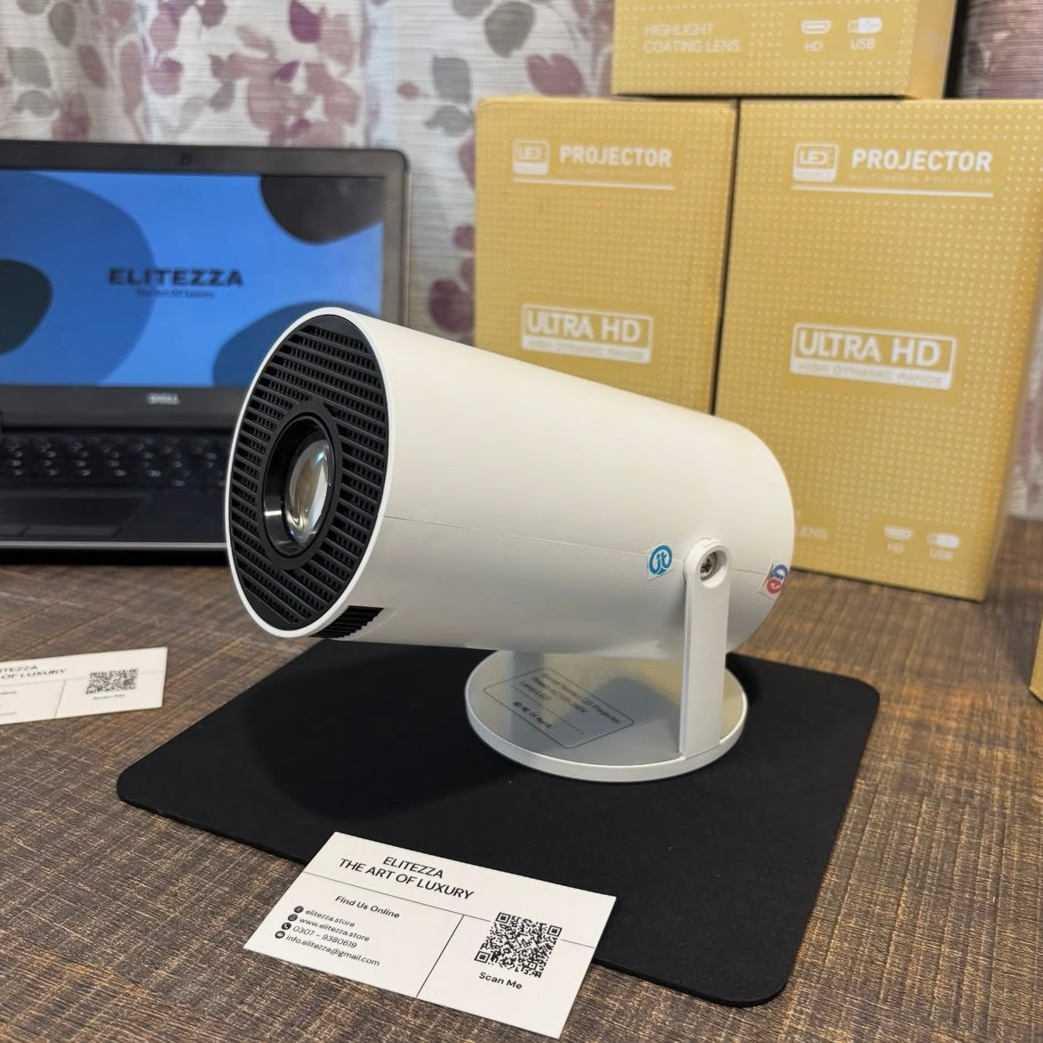 Elitezza Portable Projector - Android 14