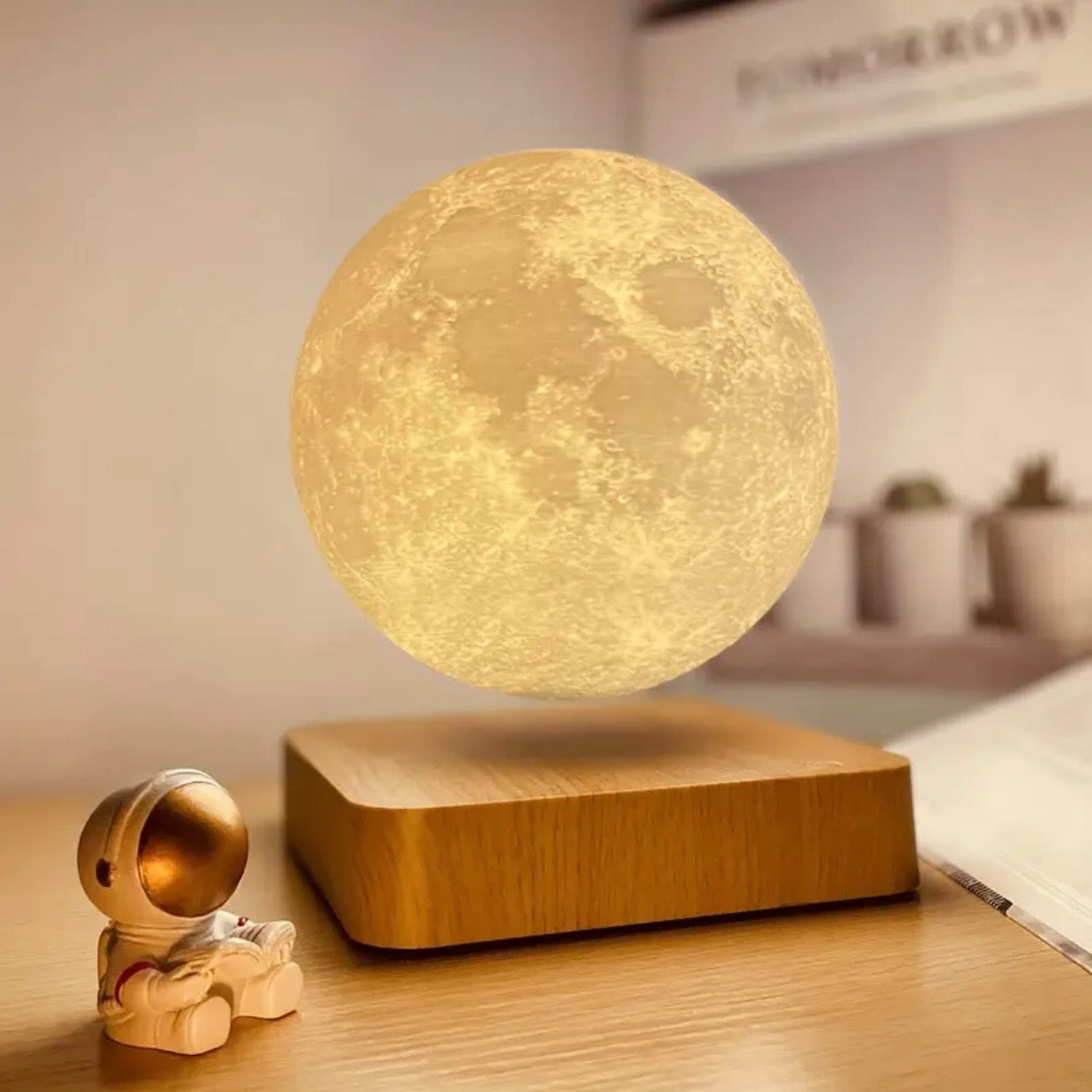 Magnetic Levitating Moon Lamp