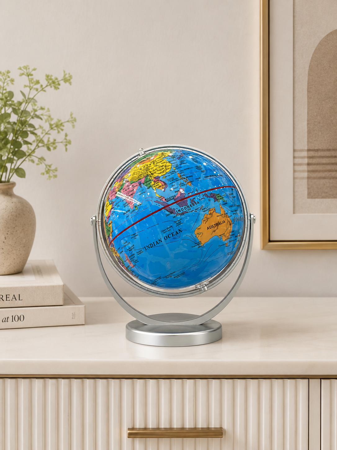 360° Rotating World Globe