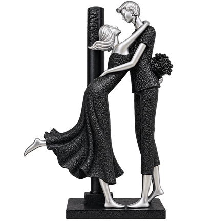 Elegant Romantic Couple Embrace Sculpture