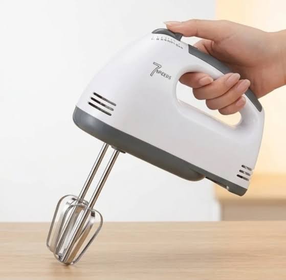 Super Speed Scarlett Hand Mixer - 7 Speed Egg Beater with Chrome Beater + Dough Hook (White)